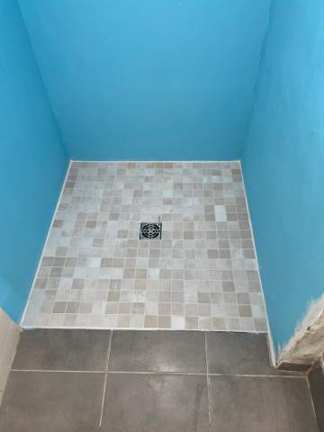 Rénovation de douche après dégât des eaux à Muret Rénovation d'une salle de bain après un dégât des eaux à Muret