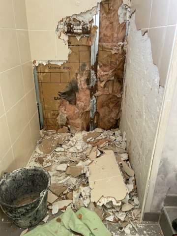 Rénovation de douche après dégât des eaux à Muret Rénovation d'une salle de bain après un dégât des eaux à Muret