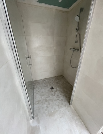 Découvrez le Chantier de Rénovation de Salle de Bain par DG Plomberie à Mauzac